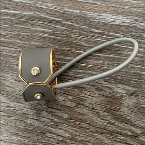 Henri Bendel Hair Accessory